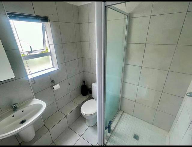 2 BEDROOM PROPERTY TO RENT IN BRACKEN HEIGHTS